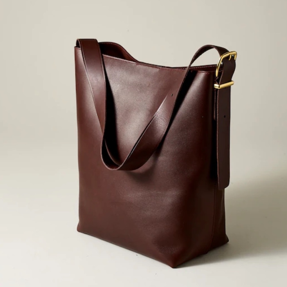 Elegant Brown 100%  Leather Tote Bag